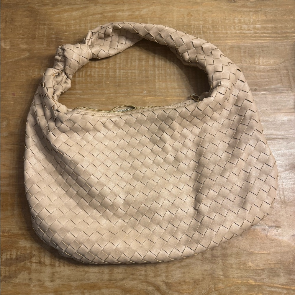 Chic Tan Woven Hobo Bag